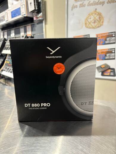 Store Special Product - Beyerdynamic - DT880 PRO-250